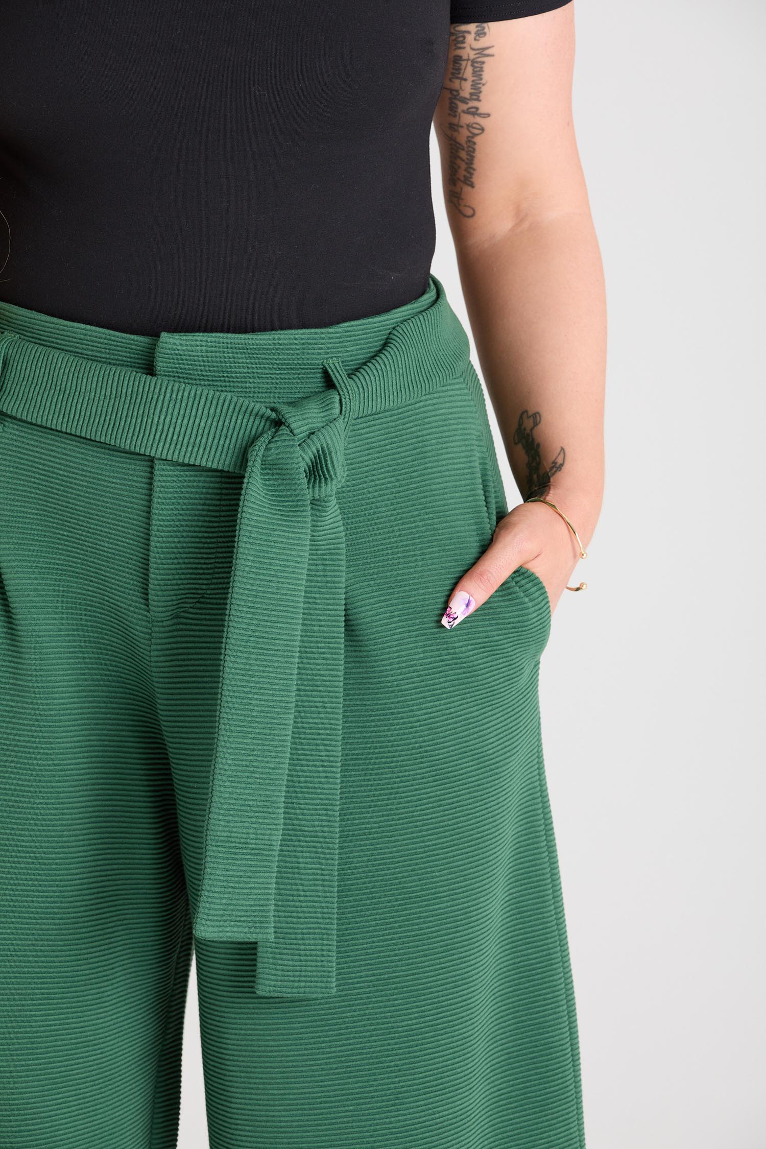 Ottoman Weitbeinige Stoffhose mit Schnitt  - Petit Pois