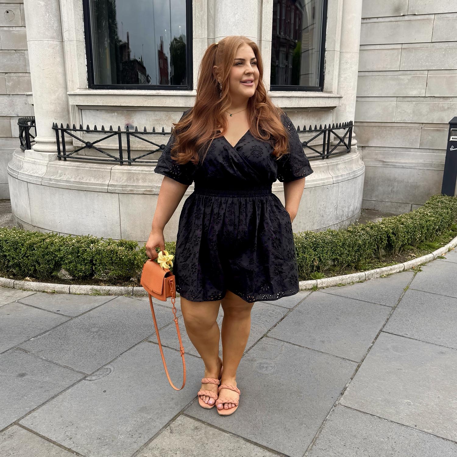 Abi, 5ft 2in / 158cm - Größe E