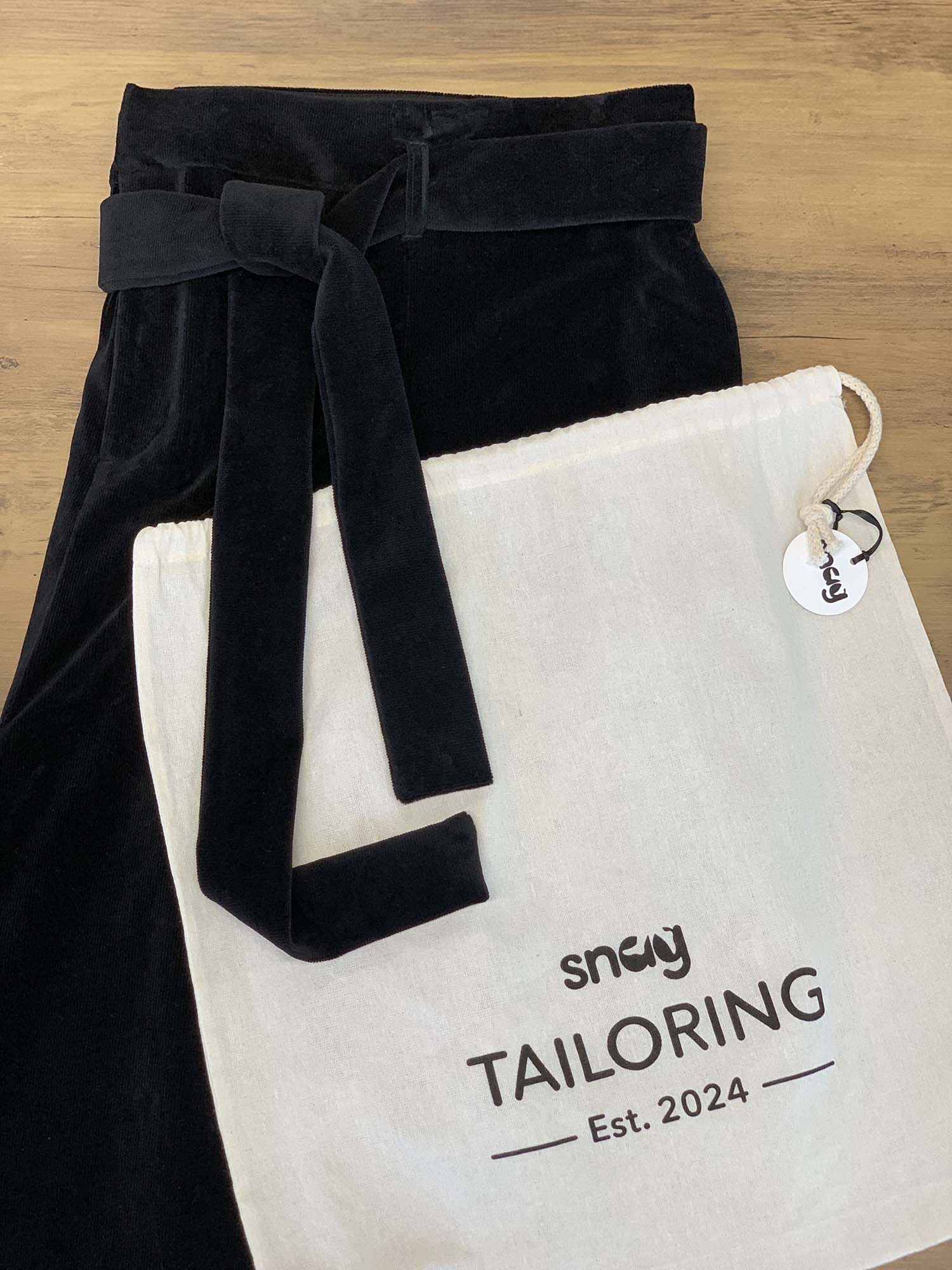 Weites Bein Maßgeschneidert Kordhose - Schwarz