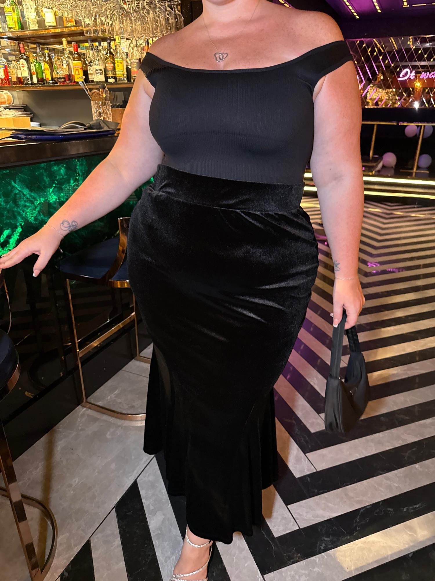 Samtrock im Meerjungfrauen-Stil – Schwarz