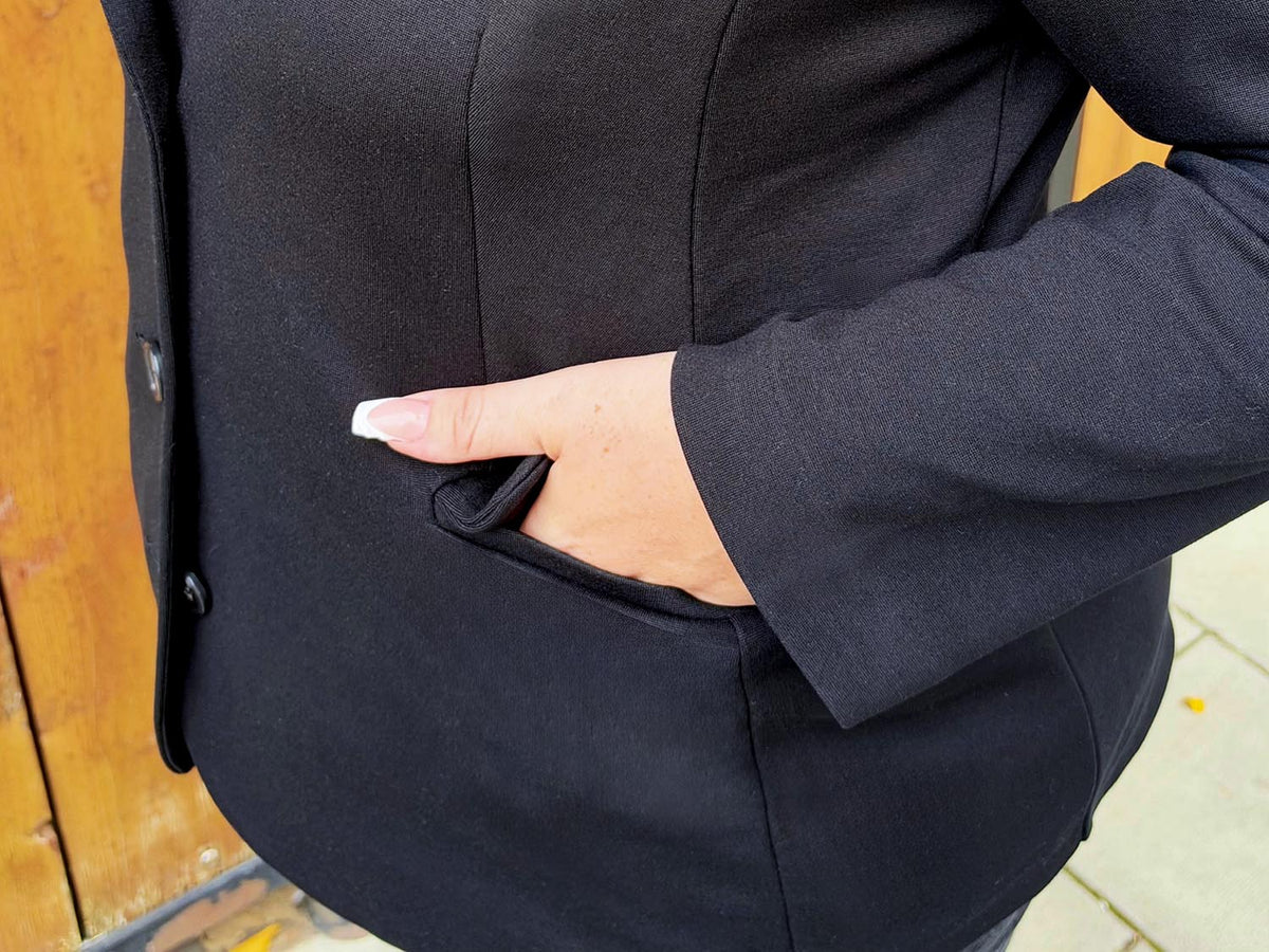 Geschneiderter Ponte-Roma-Blazer - Schwarz