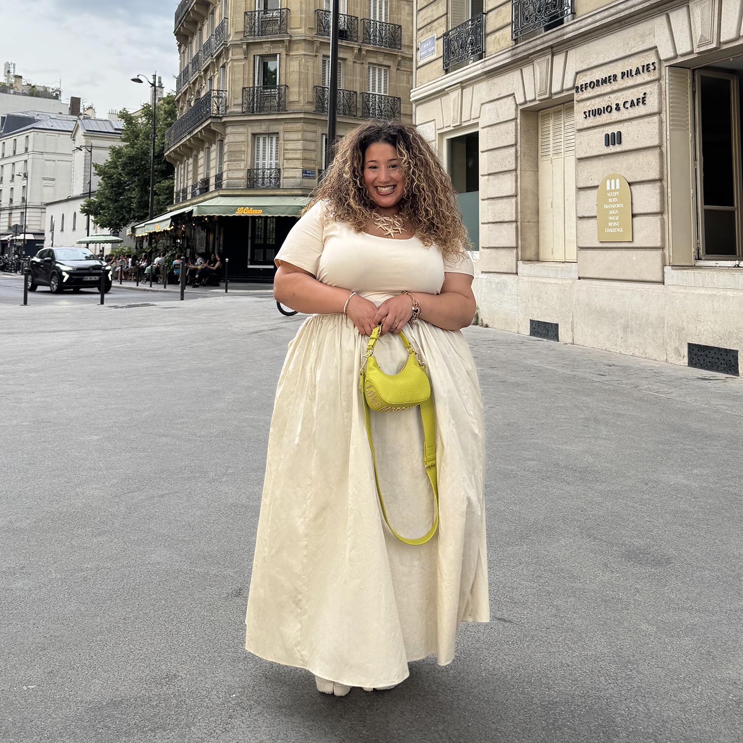 Fadela, 5ft 5in / 165cm - Größe H