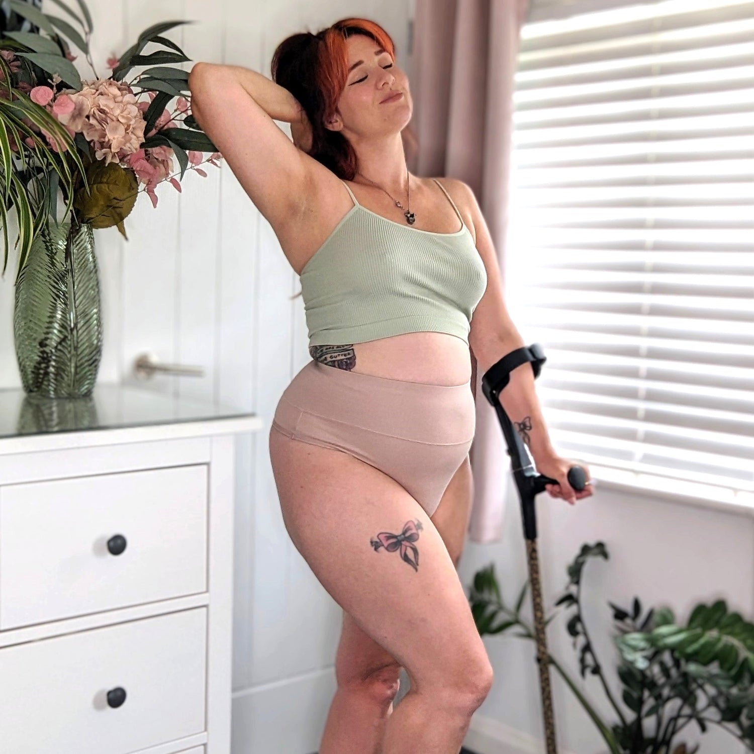 Organiczne bawełniane figi z wysokim stanem i wycięciem na plecach - butelka mleka