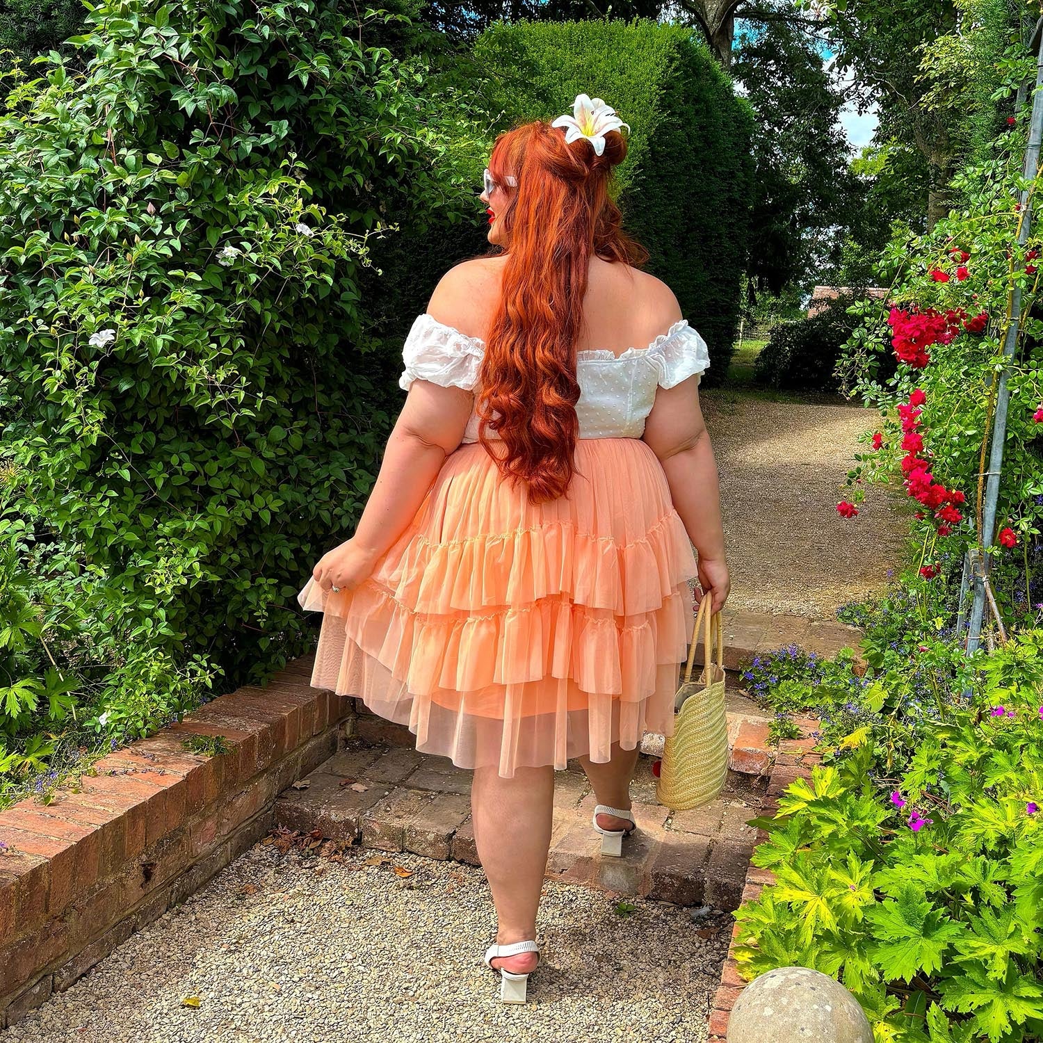 Hayley, 5ft 9in / 175cm - Größe F