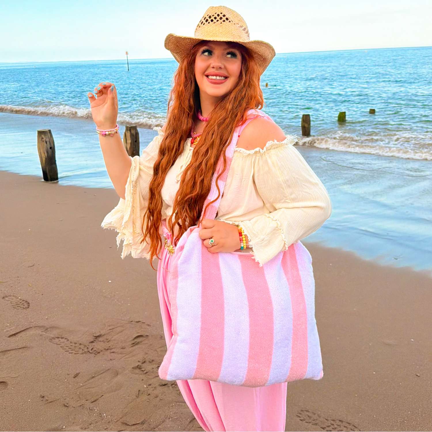 Big Softee 2-in-1 Strandtuch-Tasche – Pink/Weiß