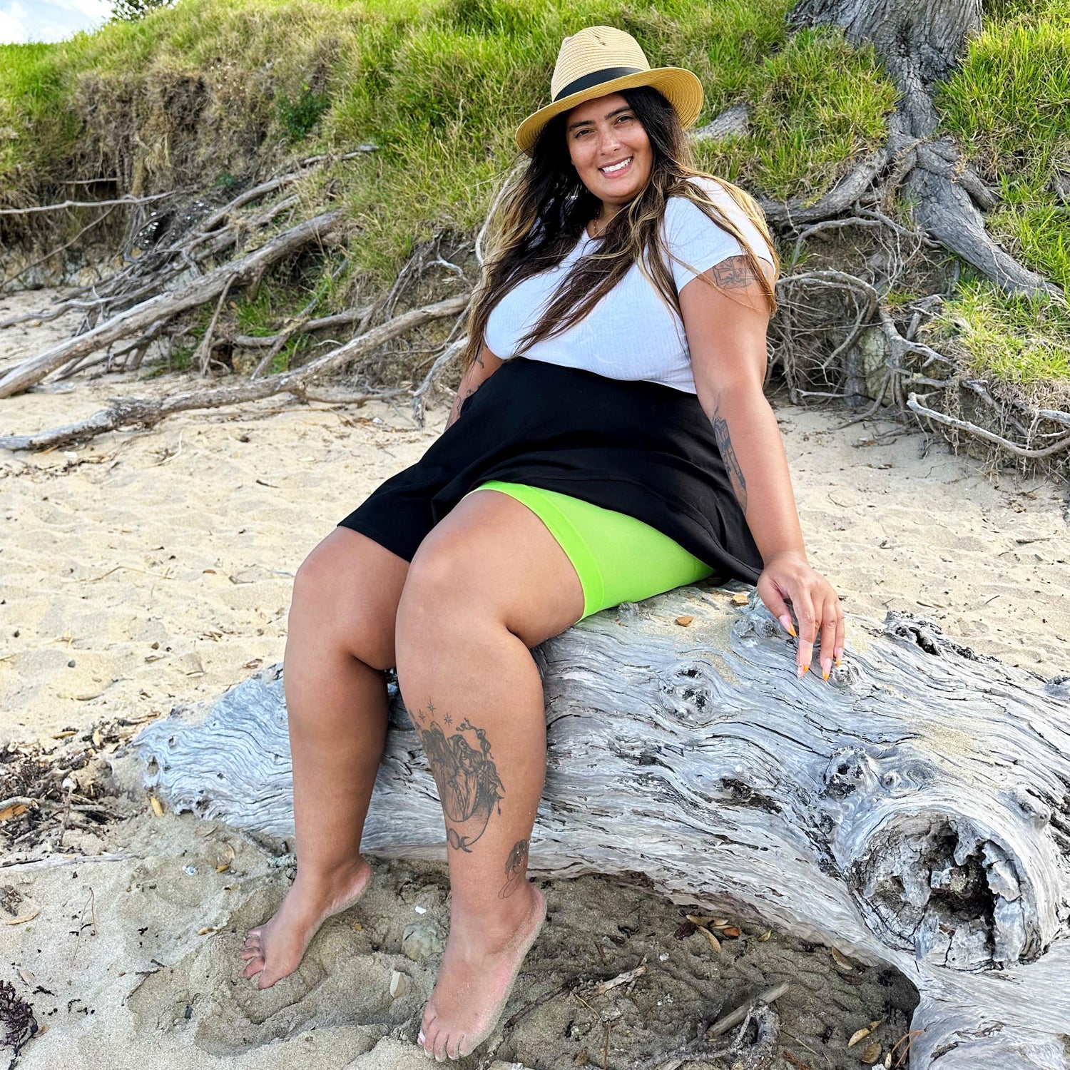 [Ashley - Größe F - 5'7