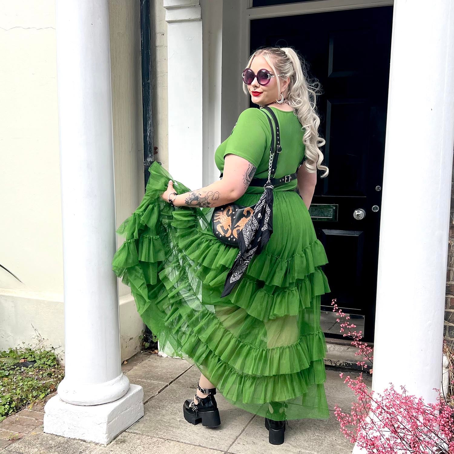 Iona, 178cm - Größe F