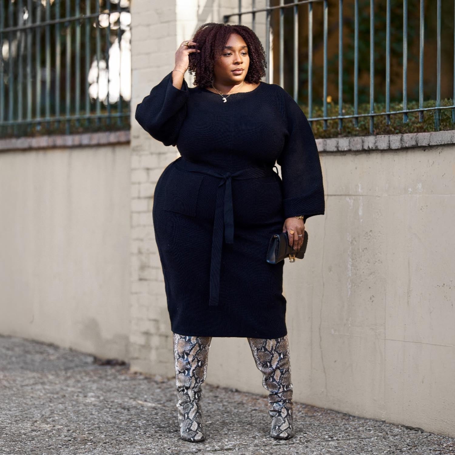 Gestricktes Midi-Kokonkleid - Schwarz