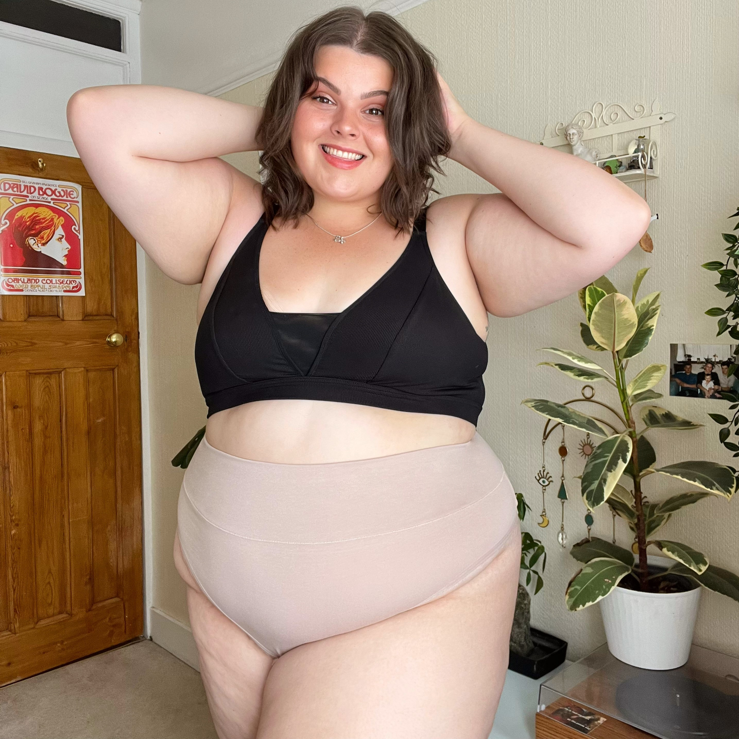 Organiczne bawełniane figi z wysokim stanem i wycięciem na plecach - butelka mleka