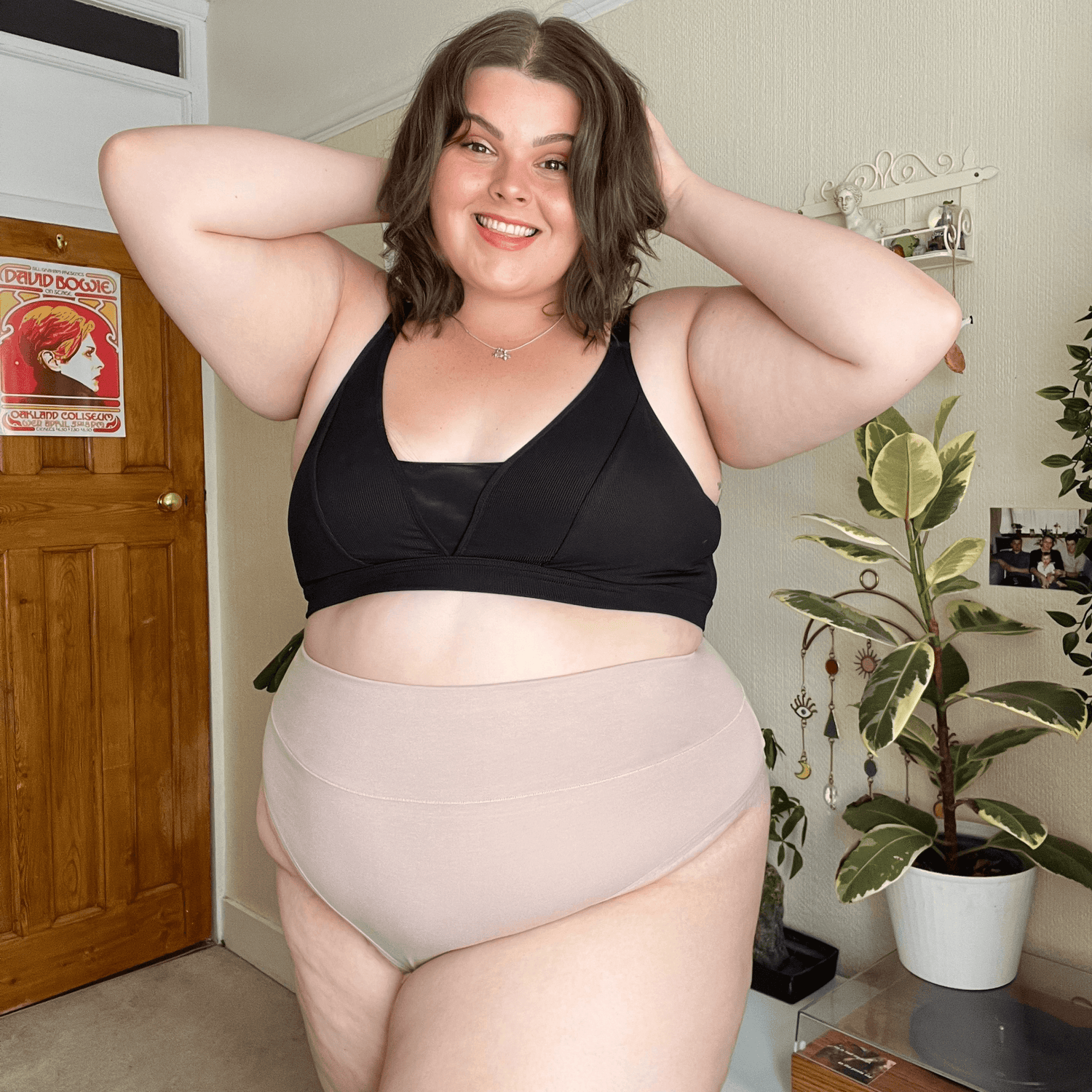 Organiczne bawełniane figi z wysokim stanem i wycięciem na plecach - butelka mleka