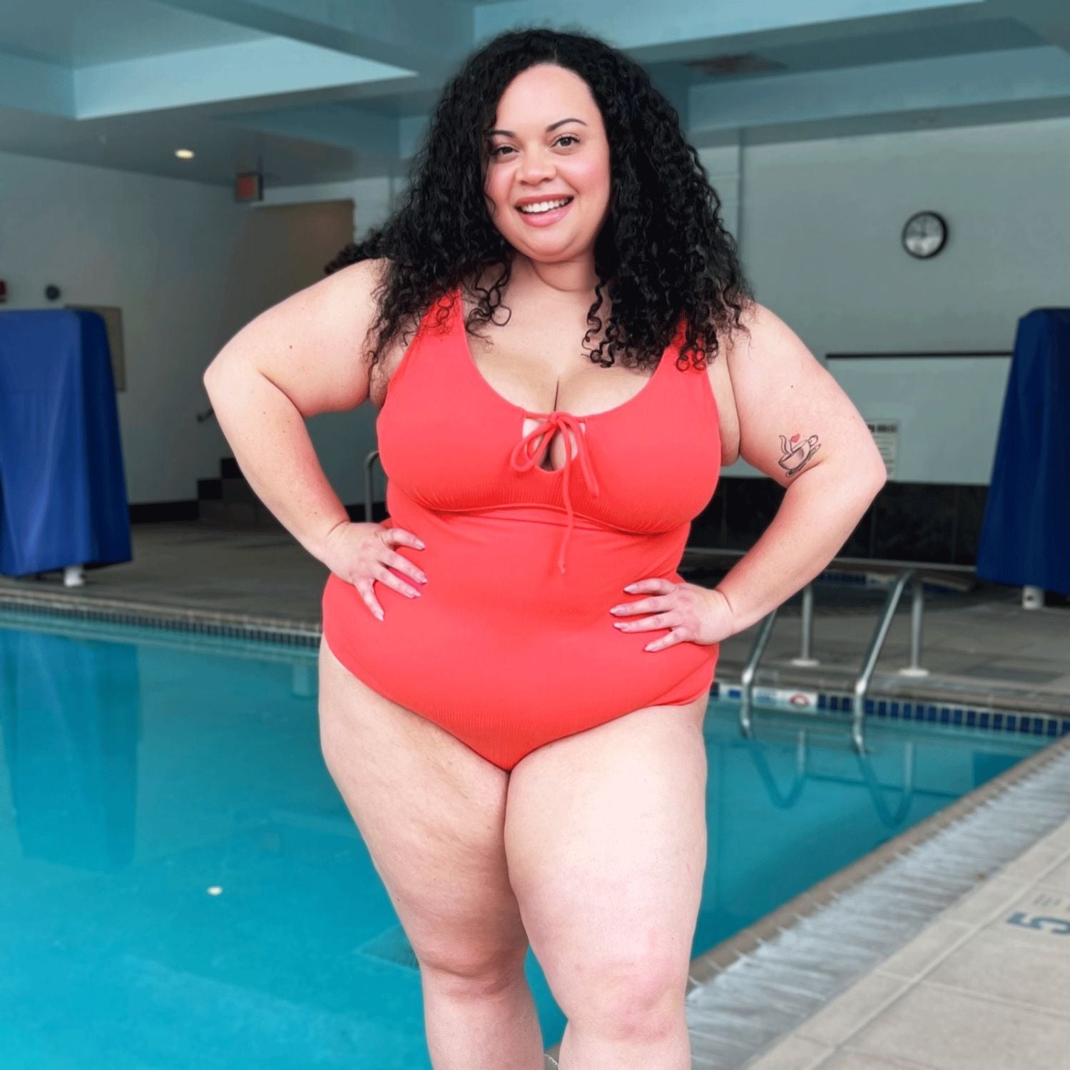 [Kayla - Größe F - 5'3