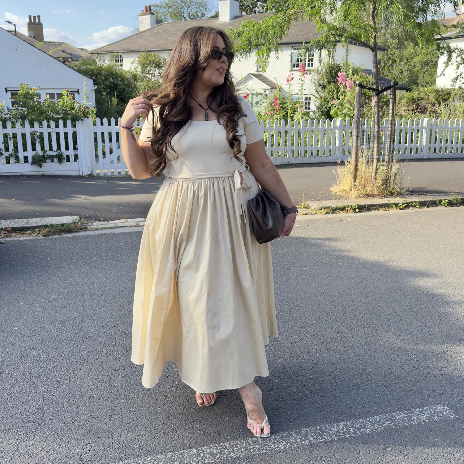 Louise, 5ft 7in / 170cm - Größe E