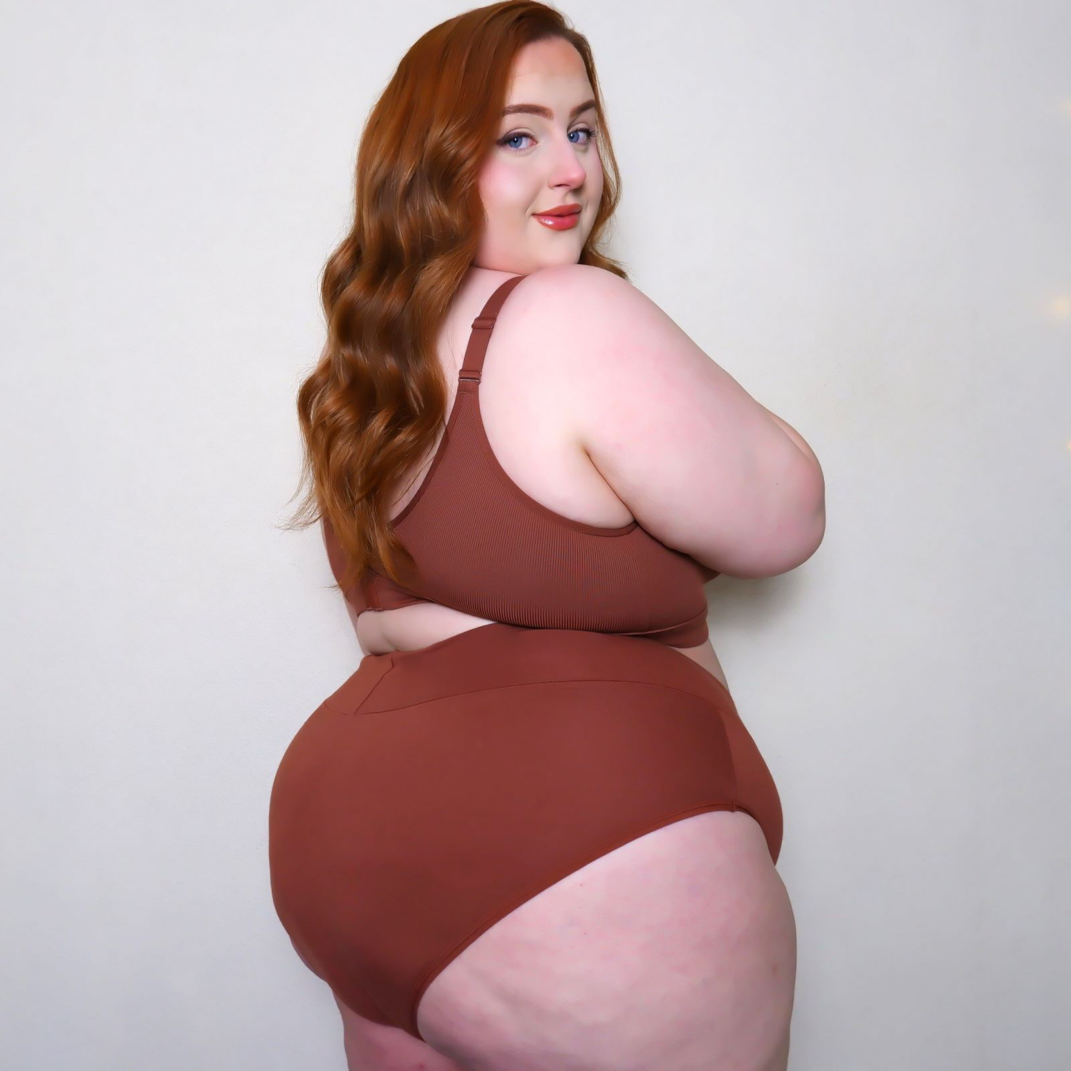 Lucy - Größe 6 - Reguläres Cup