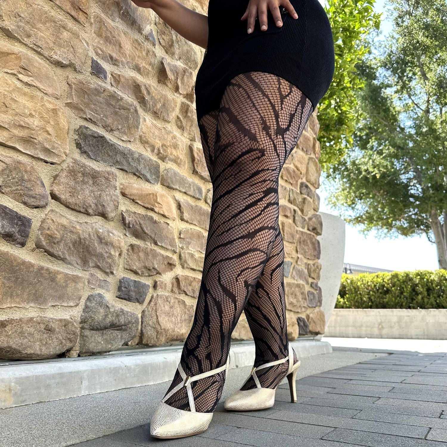 Feline Myself - Tiger Stripe Fishnet Tights