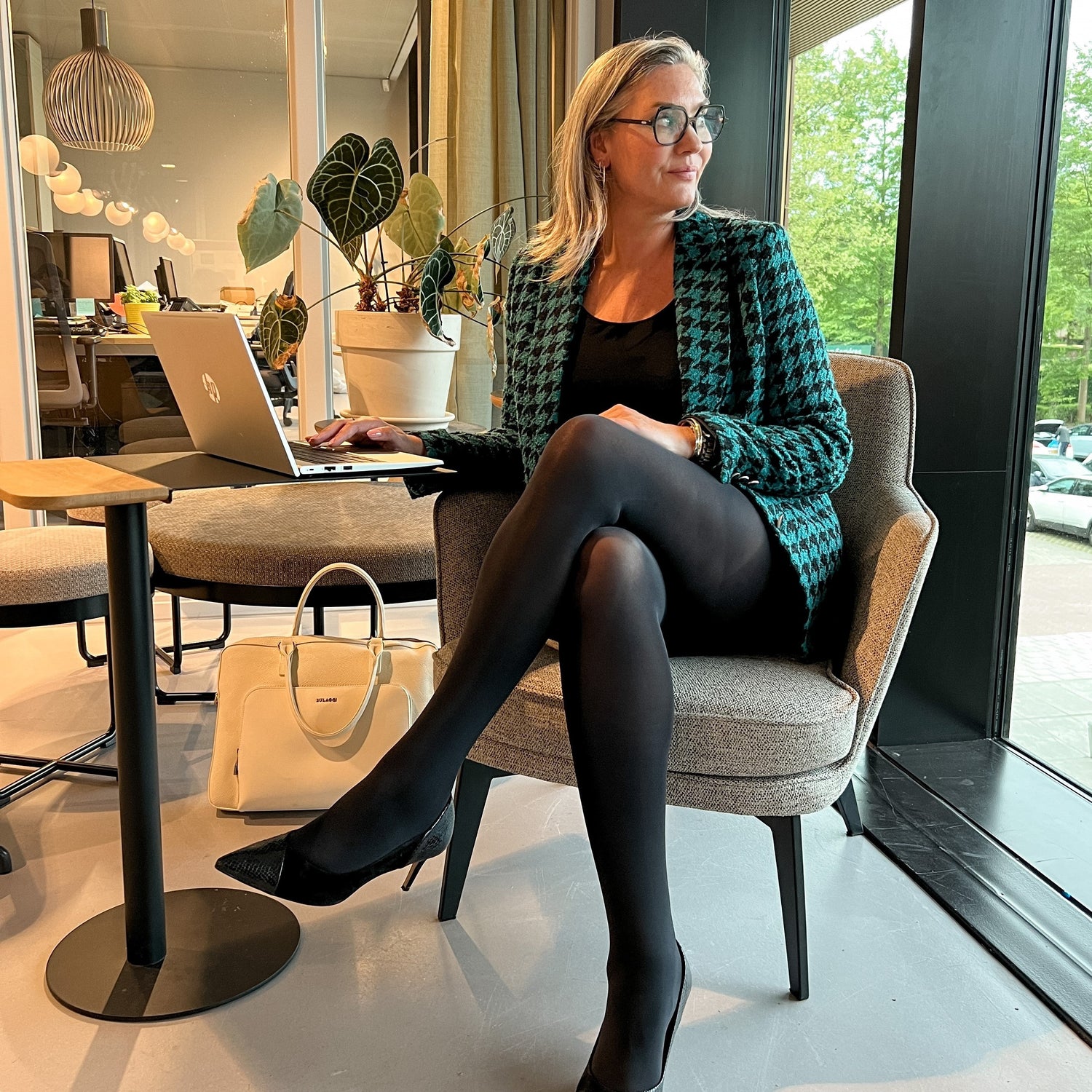 Huggy Leicht stützende Strumpfhose - Schwarz