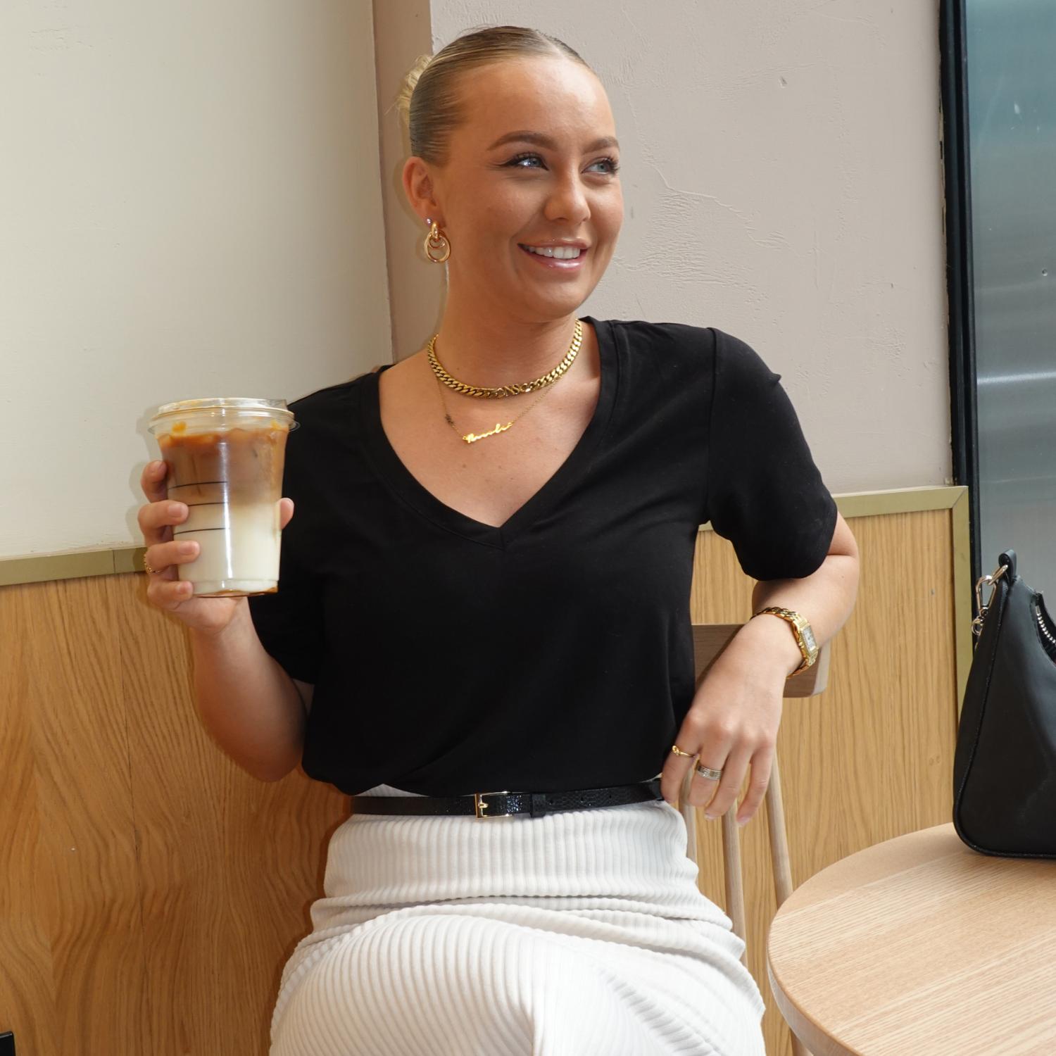 Cooling Eco-Viscose V-Ausschnitt-T-Shirt - Schwarz