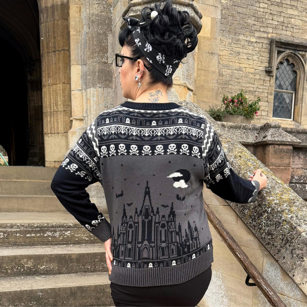 Fair Isle Pullover – Haunted House – Schwarz/Grau