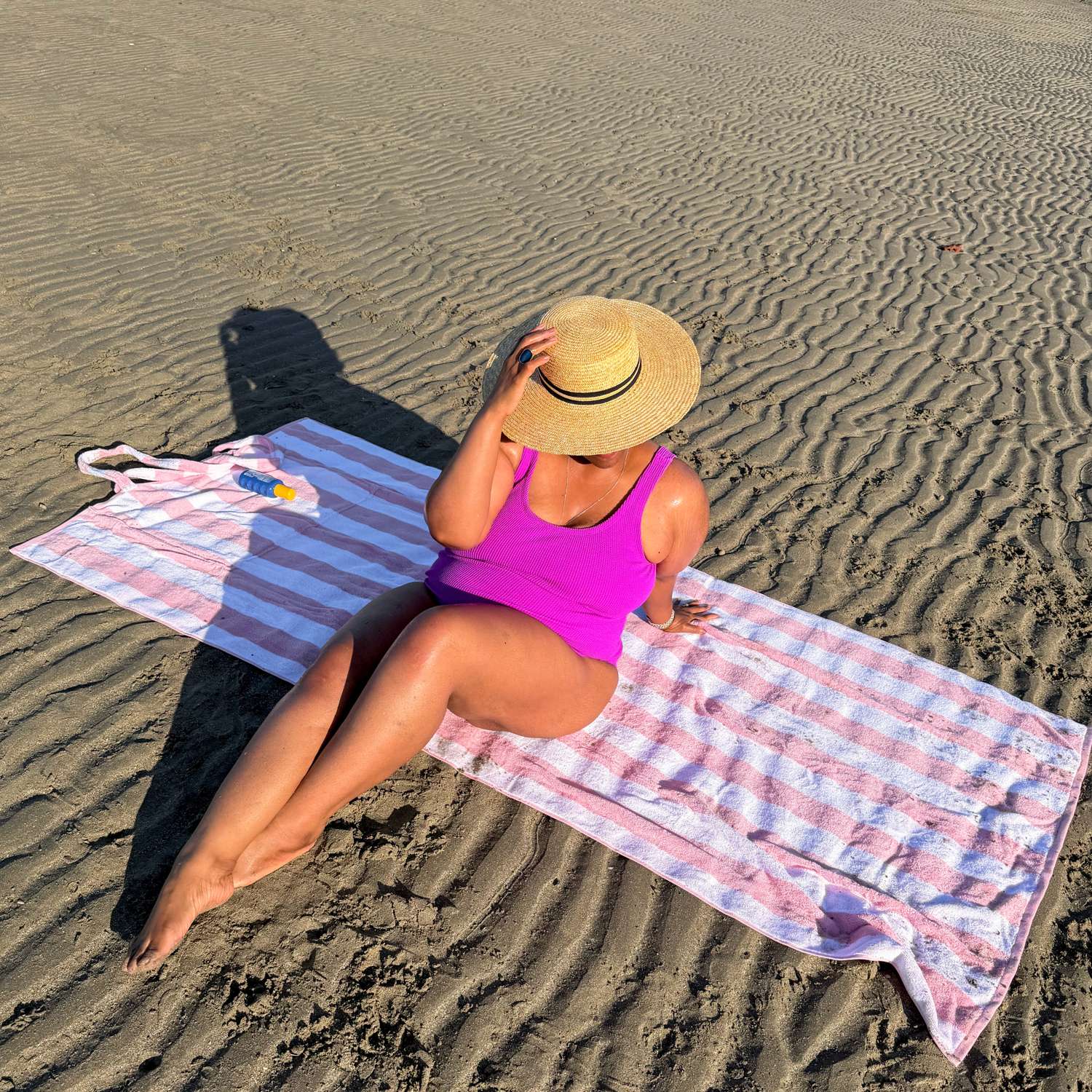 Big Softee 2-in-1 Strandtuch-Tasche – Pink/Weiß