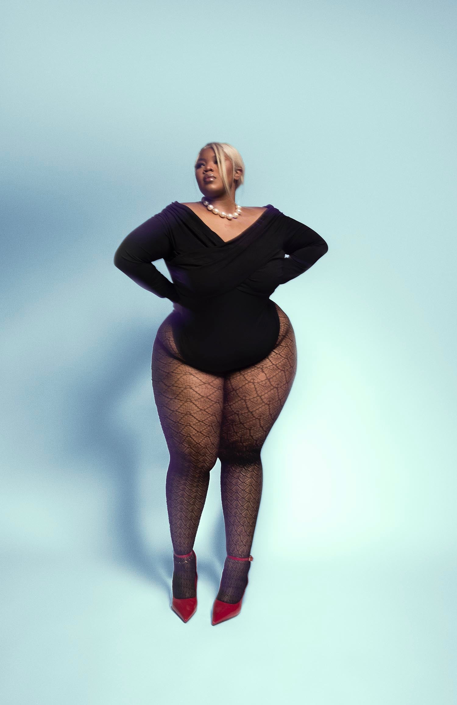 Shake The Room Fishnet