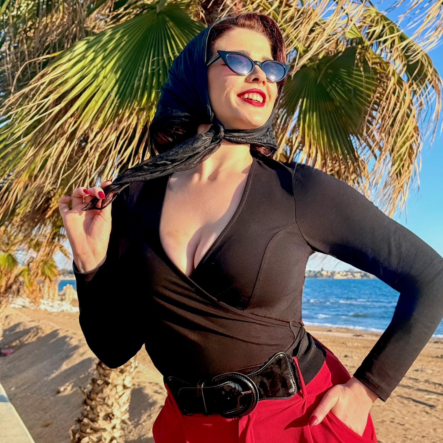 Top z organicznej bawełny - Czarny