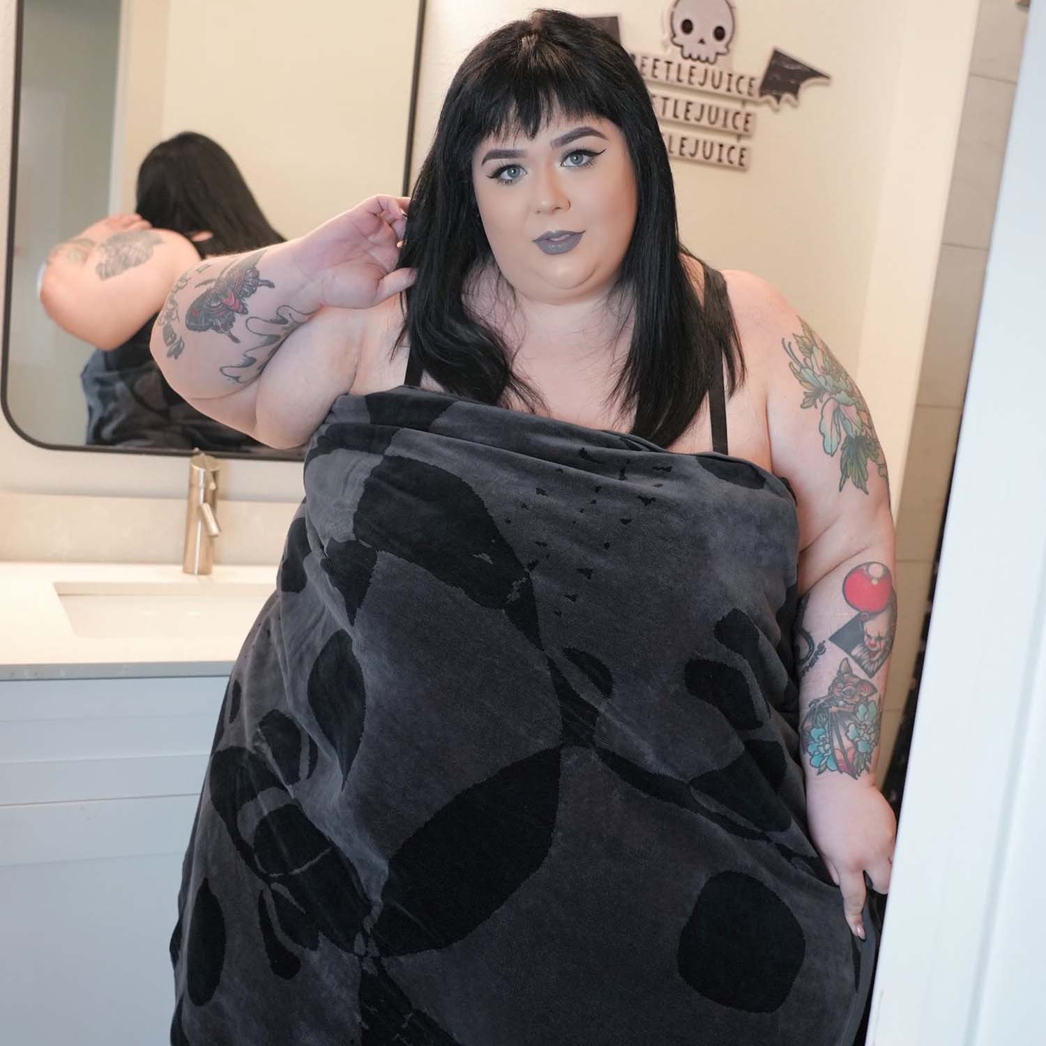 Plyschhandduk - Catacomb