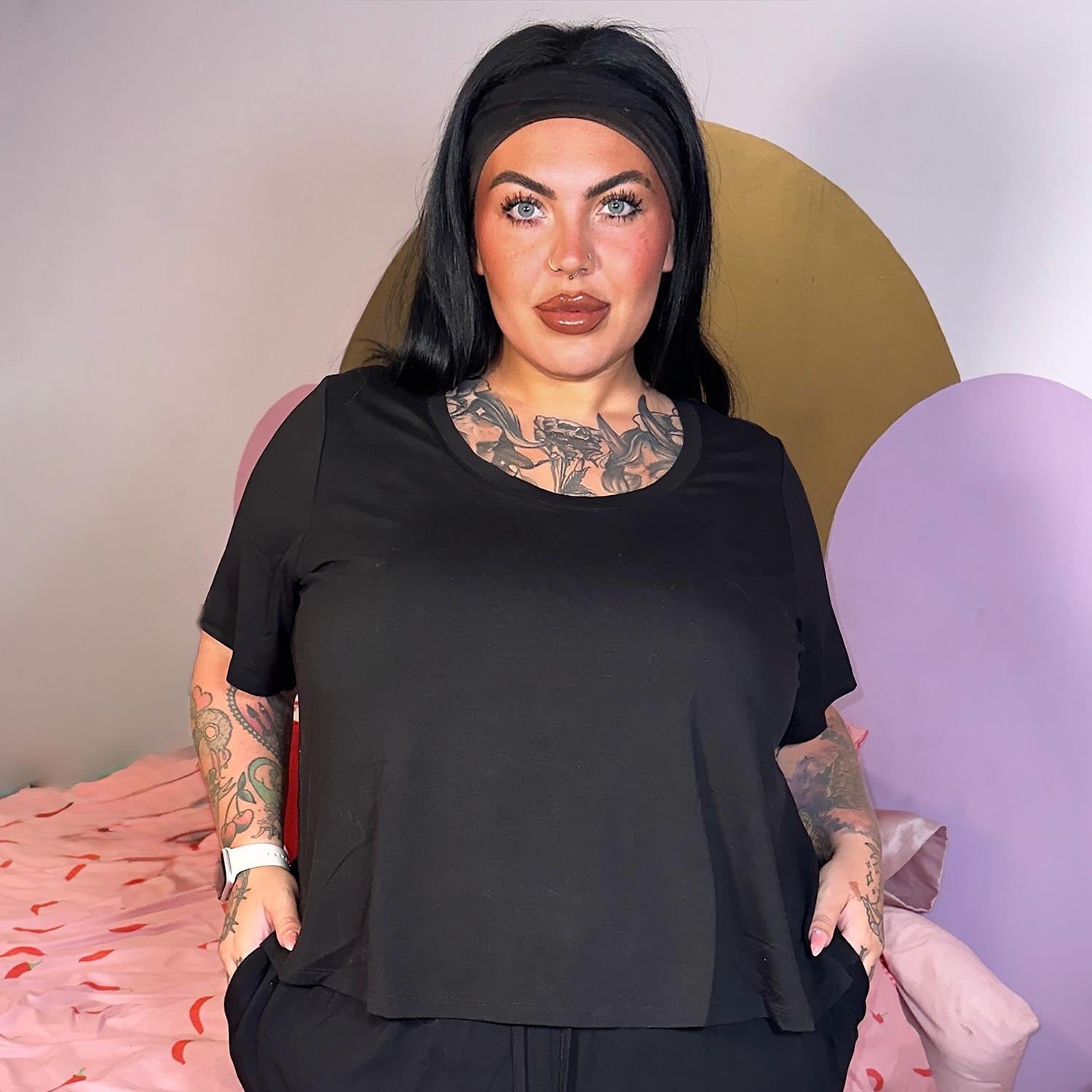 Leichtes Scoop Neck T-Shirt - Schwarz