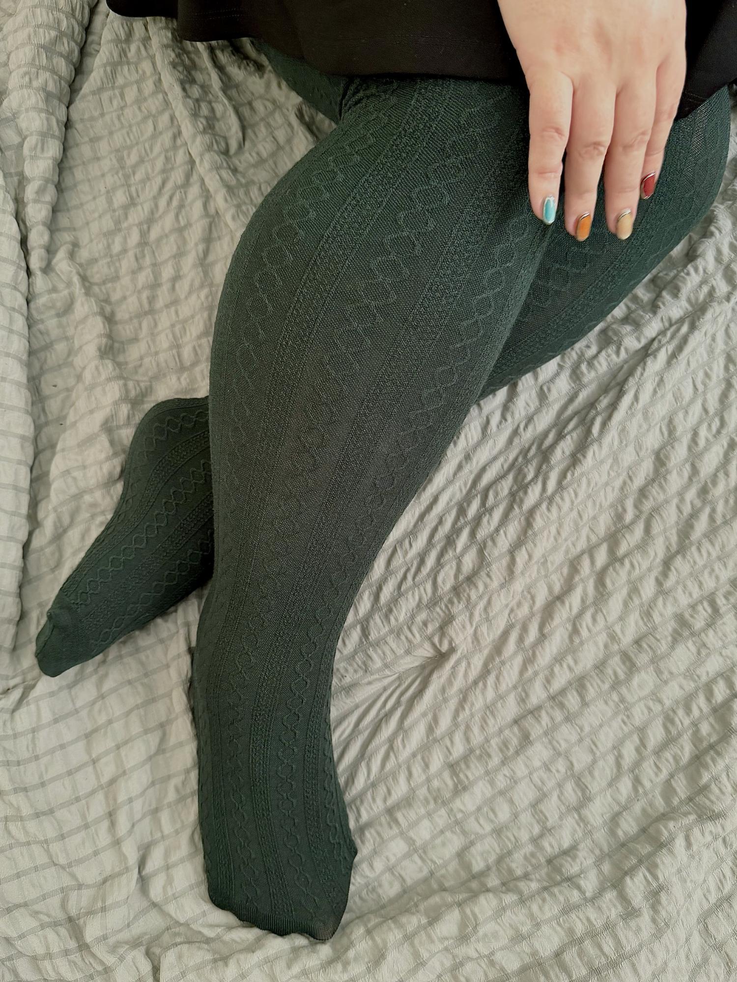 Grannies Zopfstrick Wollstrumpfhosen V2 - Crocodile