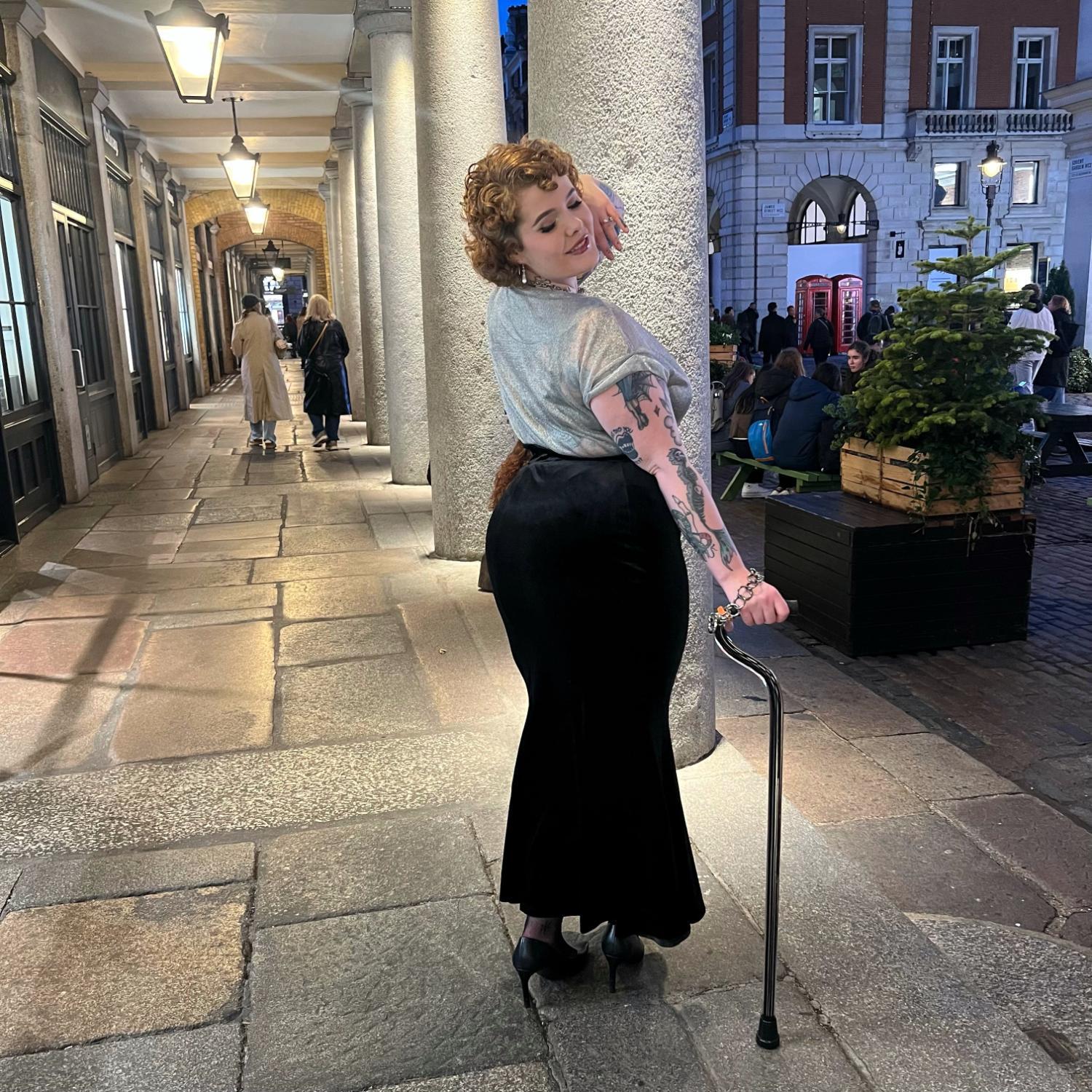 Samtrock im Meerjungfrauen-Stil – Schwarz