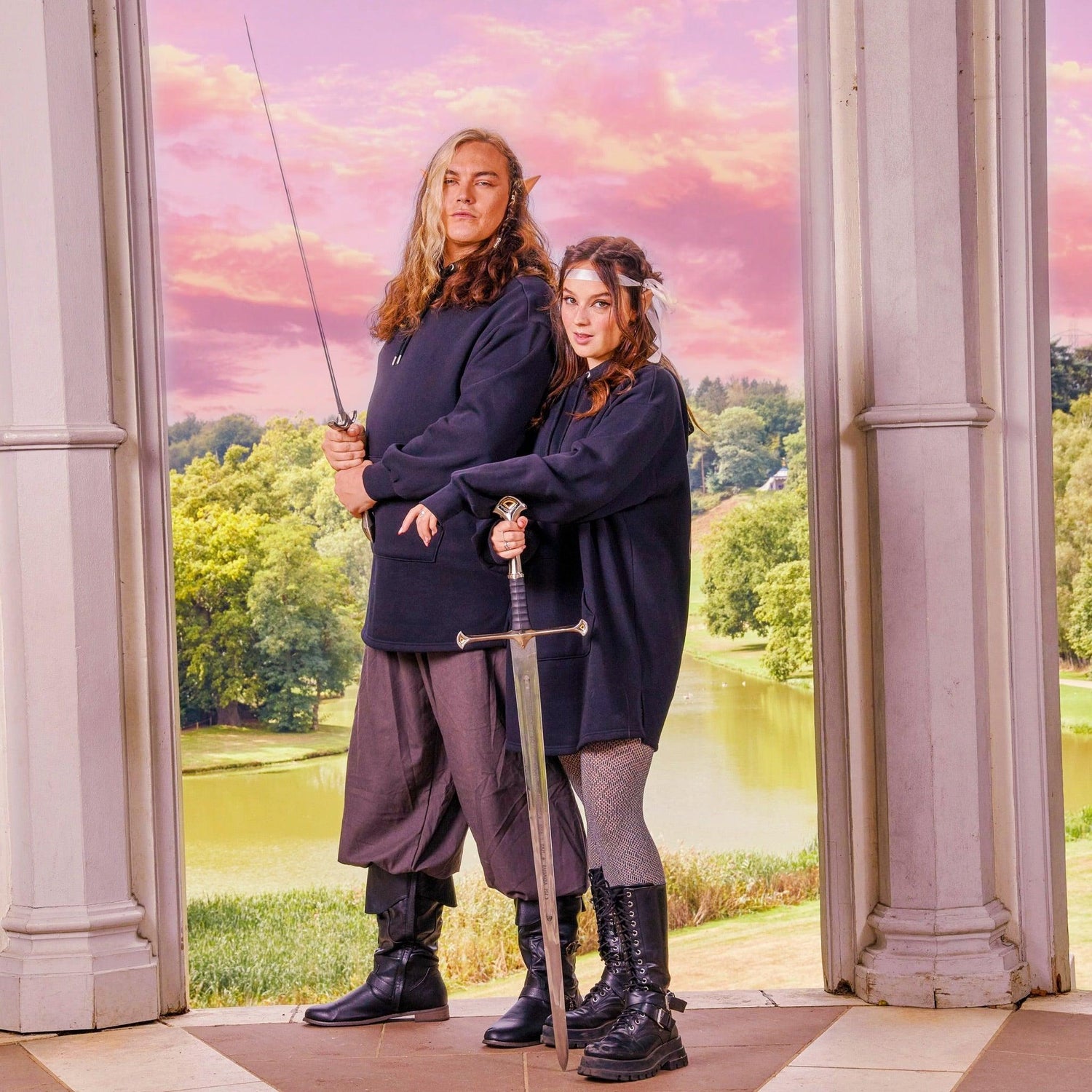 ACOTAR Hoodie i ekologisk bomull - Illyrian