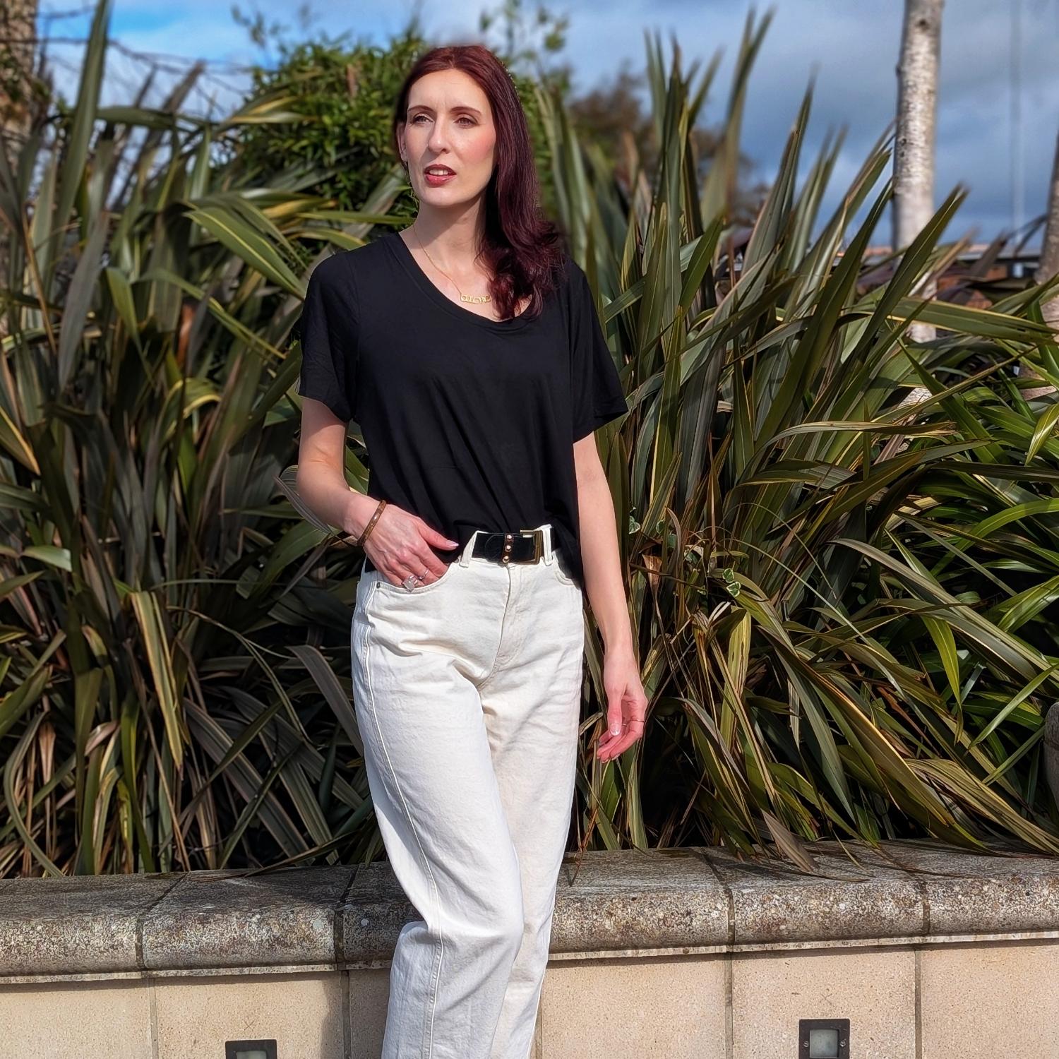 Cooling Eco-Viscose Scoop-Neck-T-Shirt - Schwarz