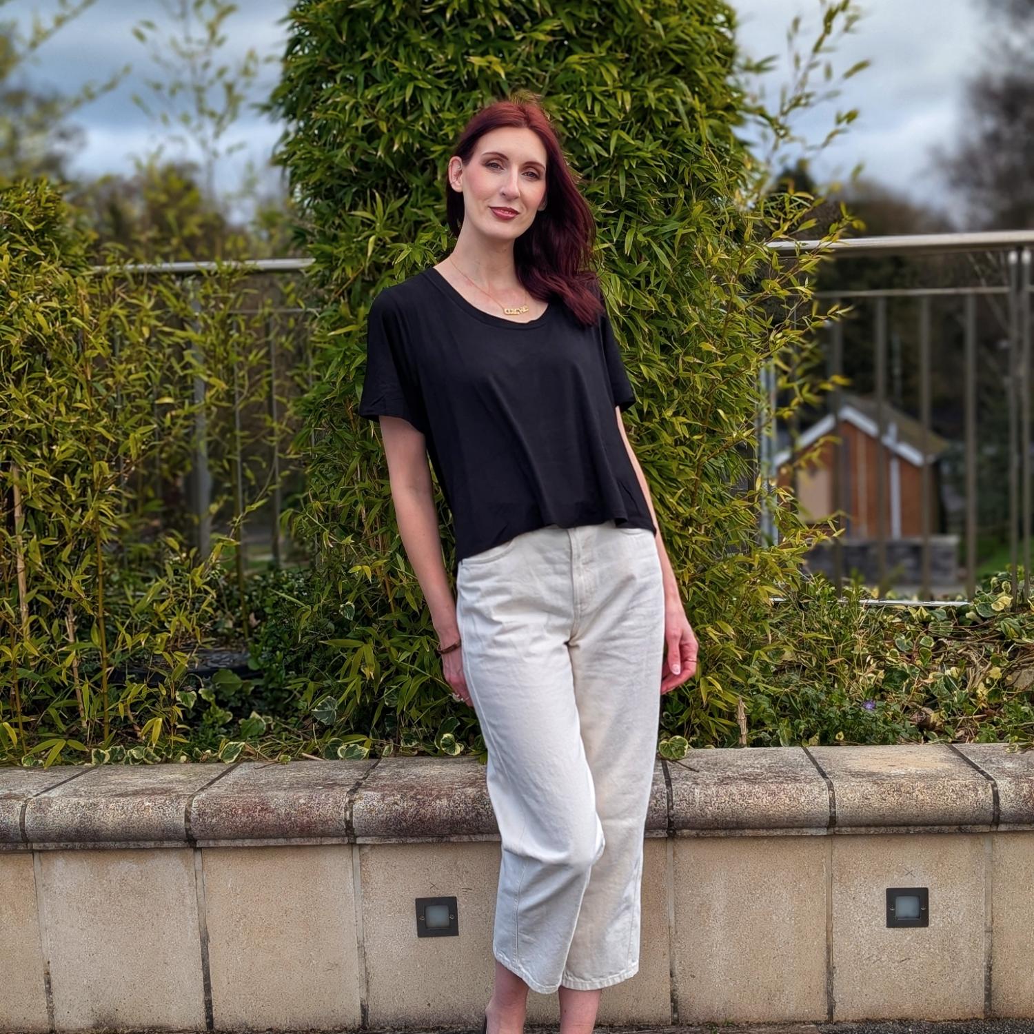 Cooling Eco-Viscose Scoop-Neck-T-Shirt - Schwarz