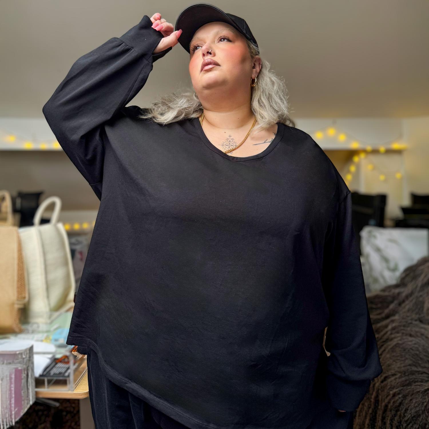 Hannah - 5ft 7 - Size H