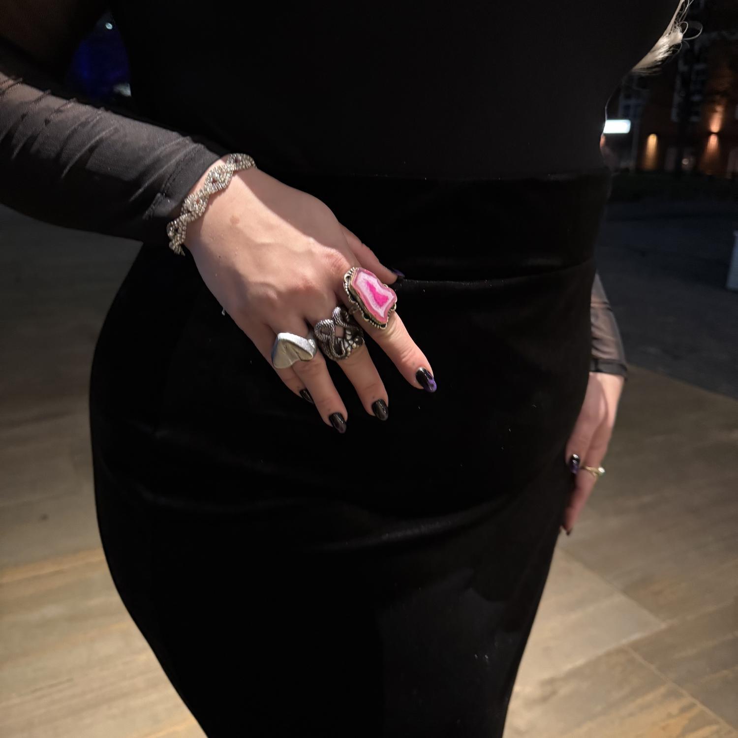 Samtrock im Meerjungfrauen-Stil – Schwarz