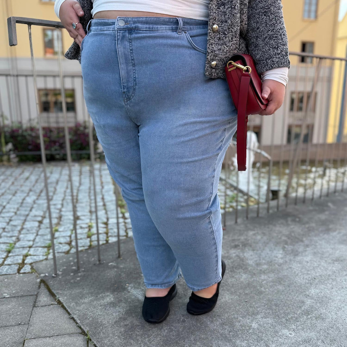 Maria, 5ft 6in / 168cm - Size I1 Reg