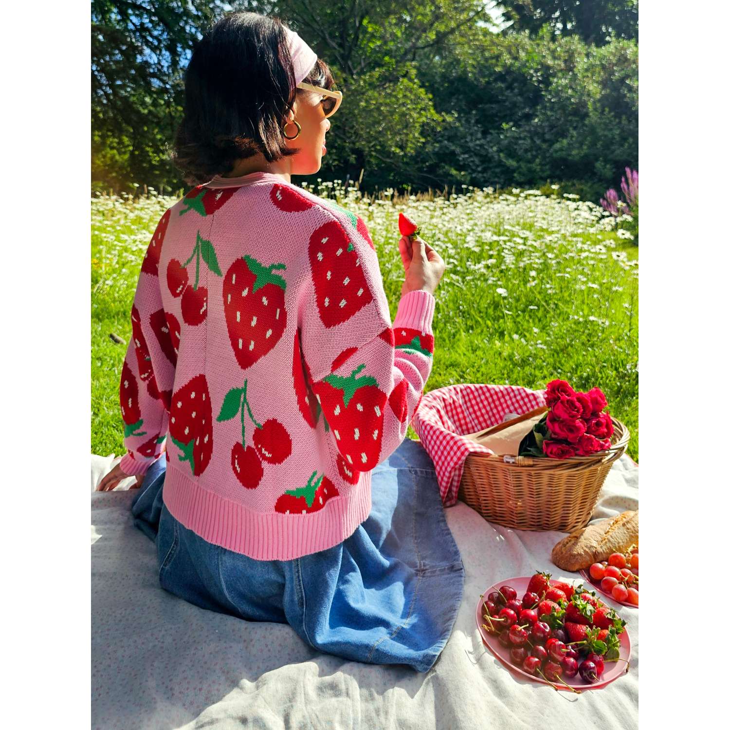 Baumwollreiche Strickjacke – Erdbeere