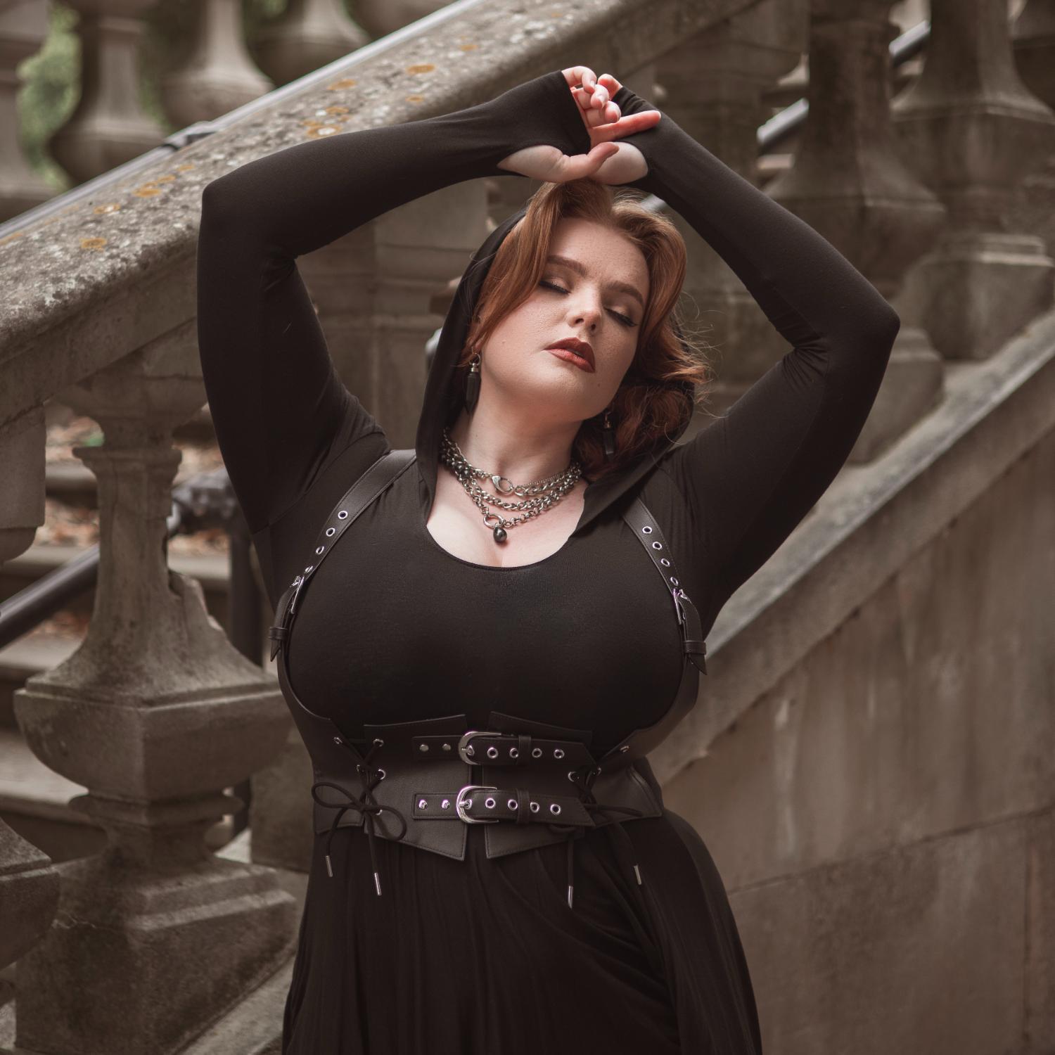 Spitzen-Underbust-Harness – Schwarz
