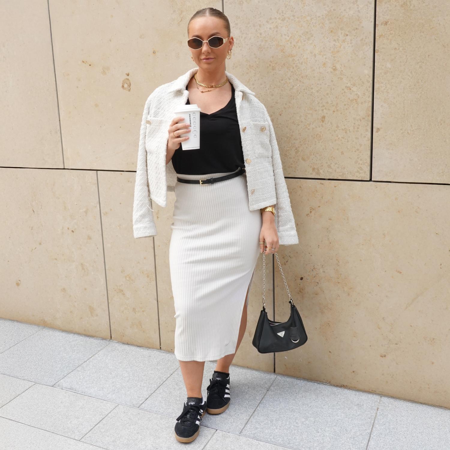 Cooling Eco-Viscose V-Ausschnitt-T-Shirt - Schwarz