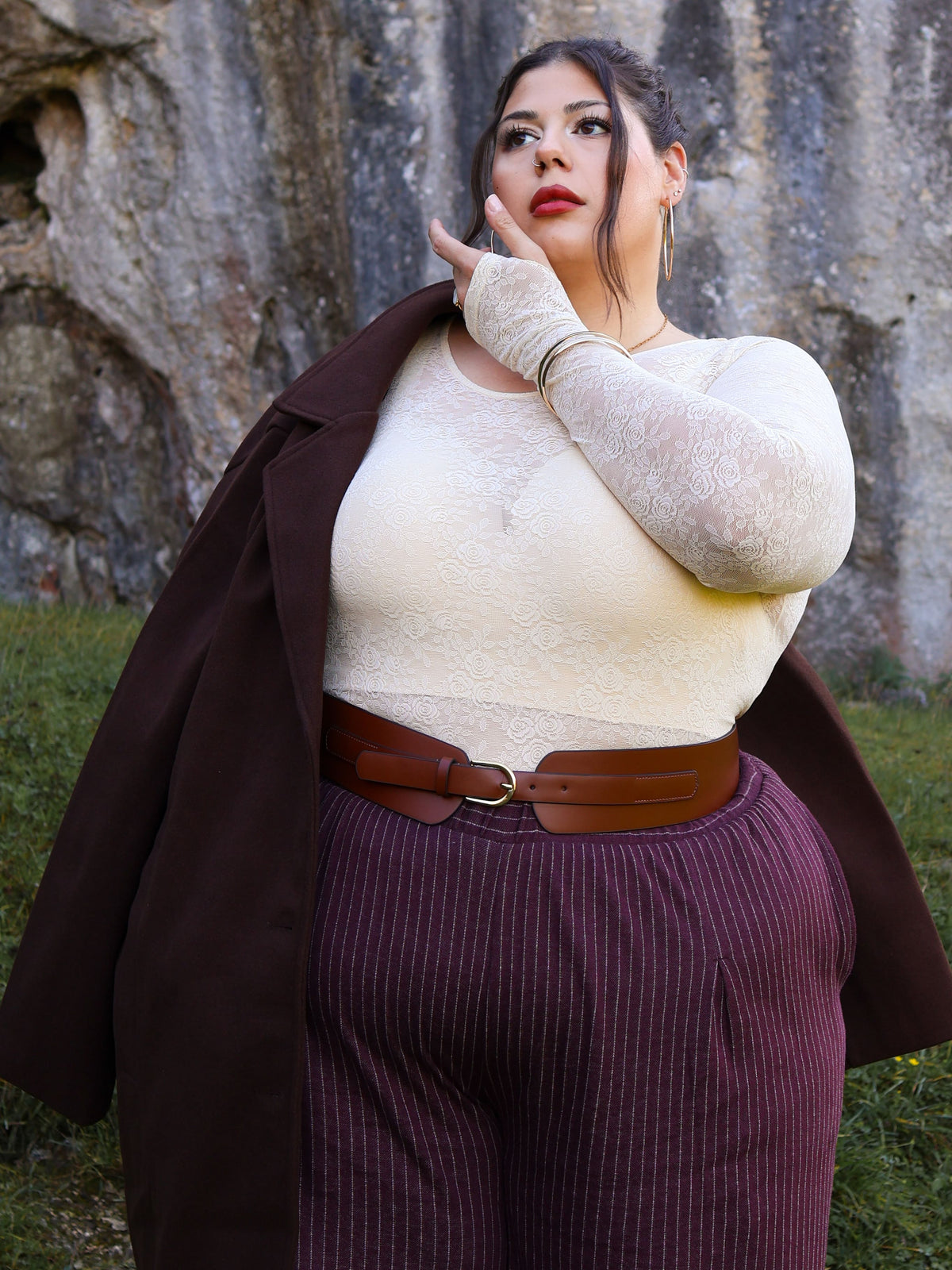 Rum Mesh-Spitzentop mit Rosen - Cream