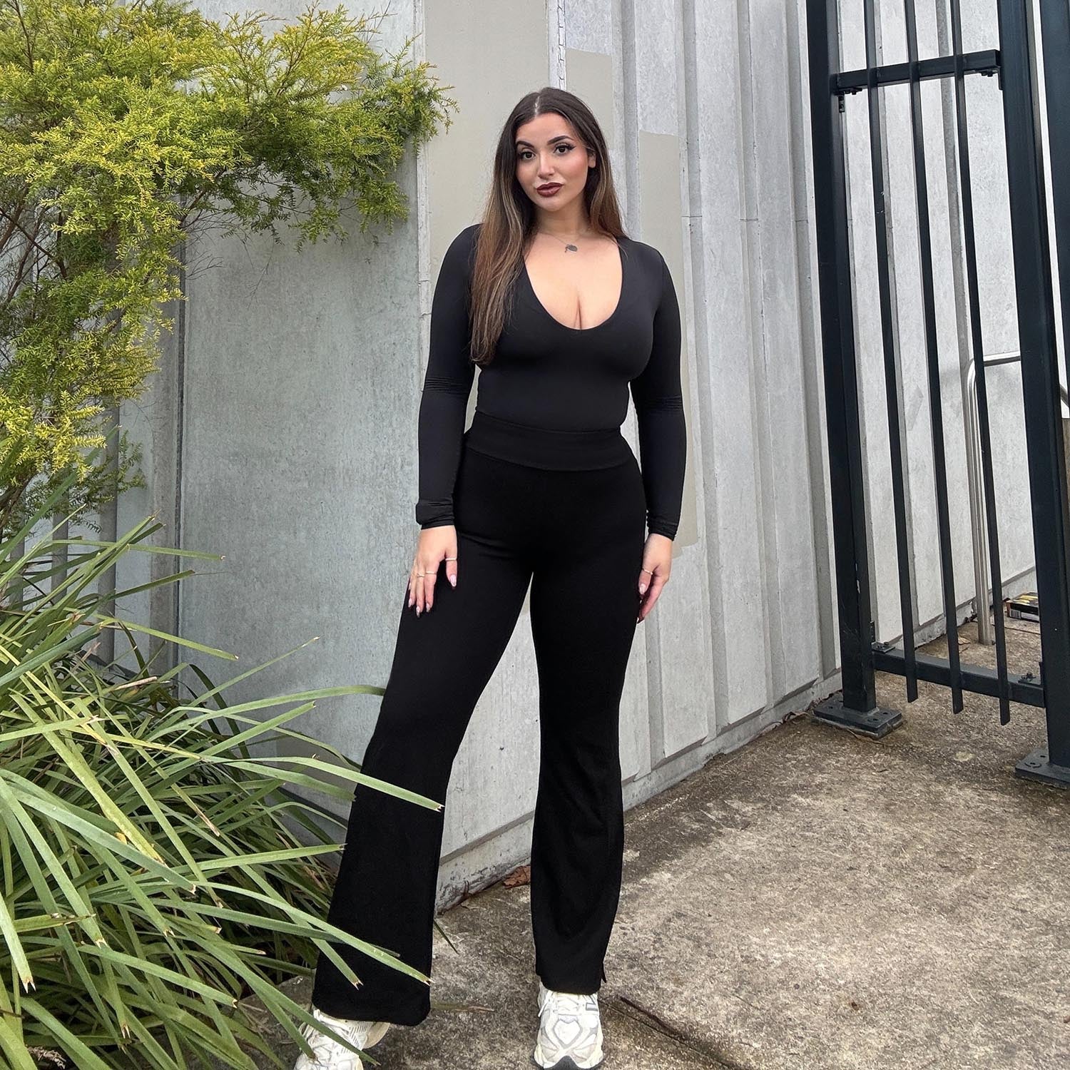 Tiana, 5'4 - Kurz, Größe D